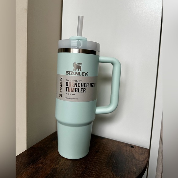 Stanley 30oz MINT tumbler - Picture 3 of 7